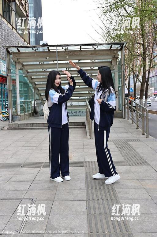 秀人网 - 校服图册，陈念灵Vickyao真是个让人意外的风景。