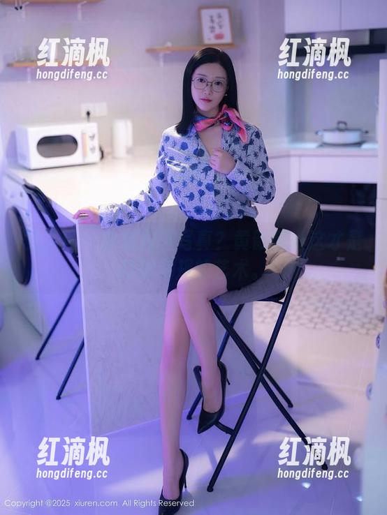 秀人网 - 全套校园写真？黄歆苑说这才是打破常规的艺术。