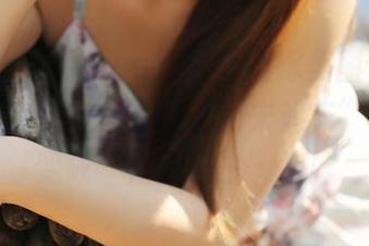 美媛馆 – Carina绮里嘉花嫁美图合集，来看她是如何从“床上尚未起床”的状态变成“花嫁公主”吧！