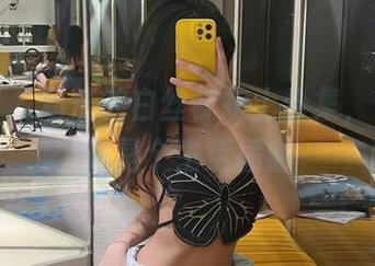 微密圈 – 葛征的白丝袜护士合集，照片就像是个生活插曲