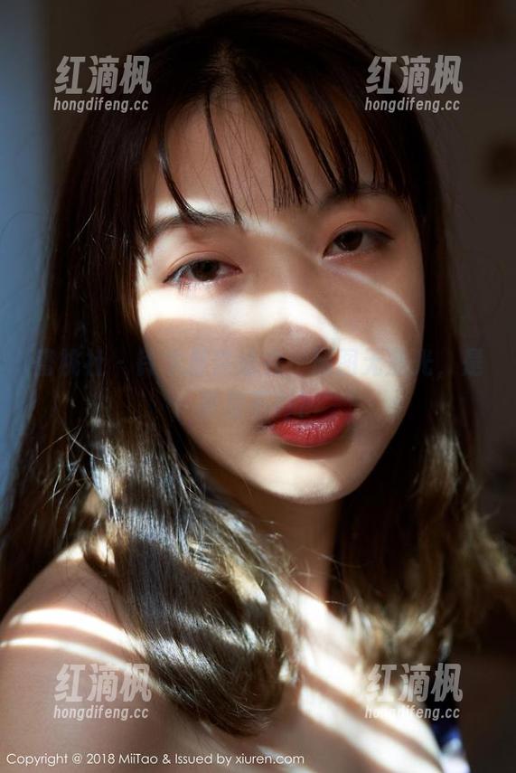 蜜桃社 - 铃木那件泳衣，原图无圣光，是真是不真？