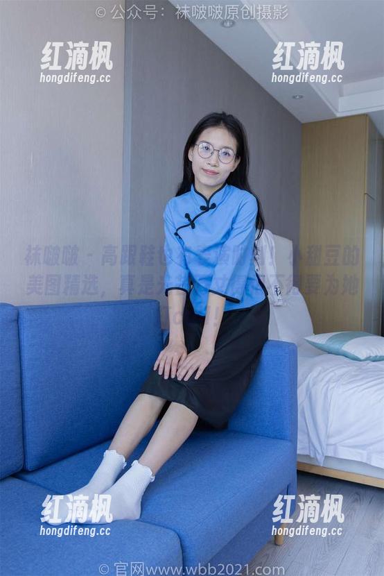 袜啵啵-小甜豆 袜啵啵 - 高跟鞋也有表演时刻!小甜豆的美图精选,真是光芒万丈得恨不得要为她打call!