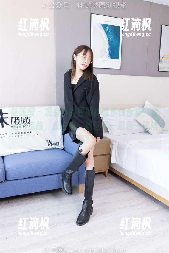 袜啵啵 - 观看小甜豆的皮鞋步伐合集，看着她走路，我在想，她这是一逛街一流浪吗？
