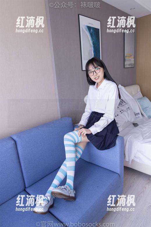 袜啵啵 - 当厚灰丝遇上稚予，只有高清图包能撑起这绝美配方！