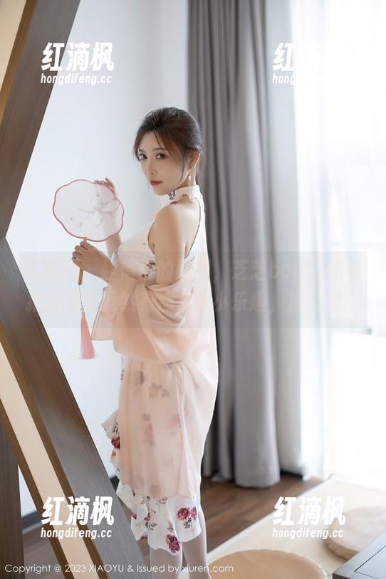 语画界 - 静悄悄的阳朔，芝芝booty的私拍作品里竟然有那么多小乐趣，捡到宝！