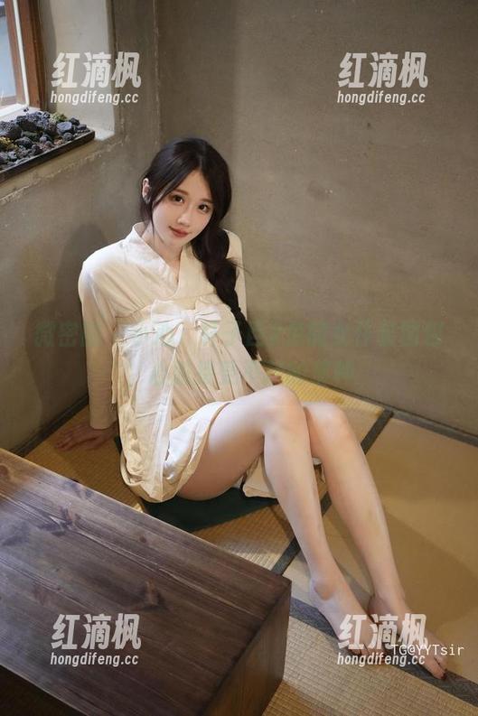 微密圈 - 小心，轩子巨2兔的女仆装图包，心脏接受不起的那种