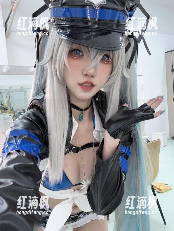 说好的美腿呢？阿薰kaOricos图集，让人不小心多看几眼。