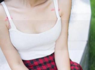 青豆客 – 献上谭晓彤的礼服精选：为了这身衣服，我决定不吃西餐了！