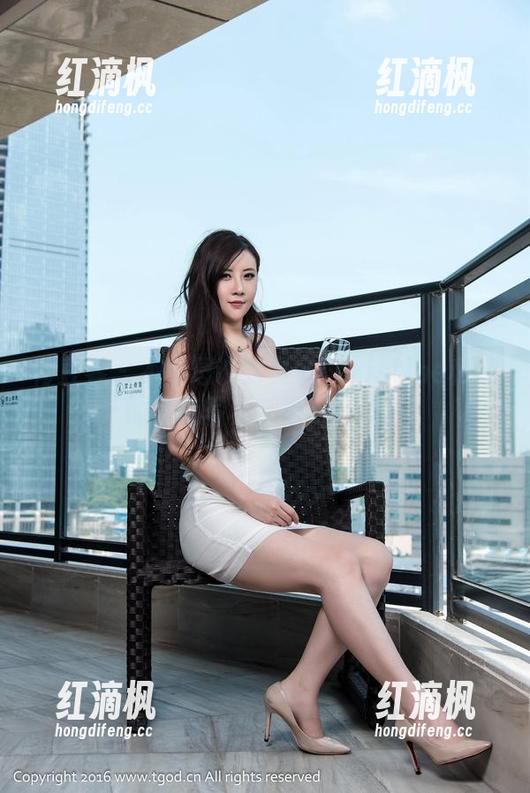 青豆客 - 不可思议的黄可christine和她的夏日写真，福利满满。