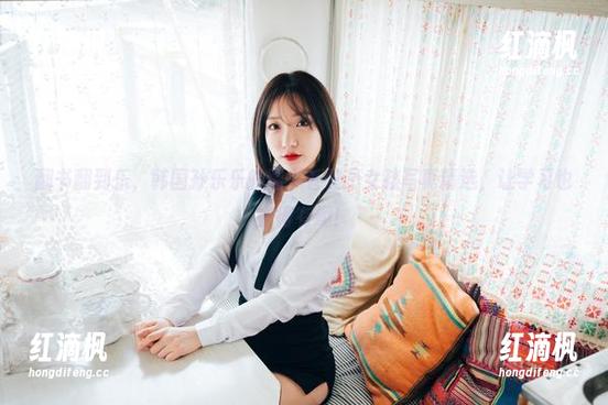 翻书翻到乐，韩国孙乐乐的图书管理员女孩写真精选，让学习也变得有趣！