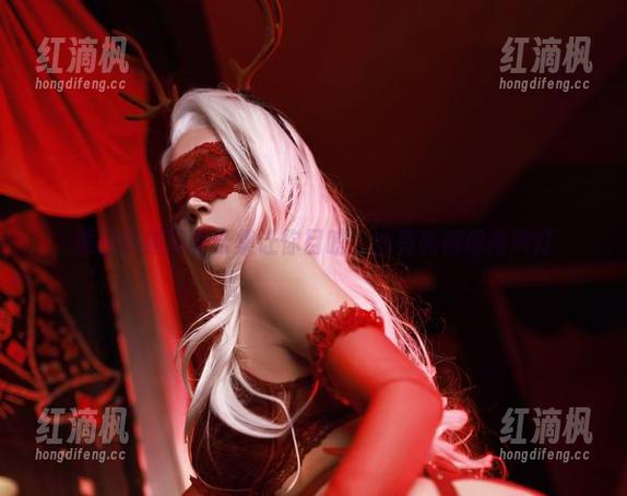 黑白御猫写真合集让你目眩，油亮亮得像招牌灯
